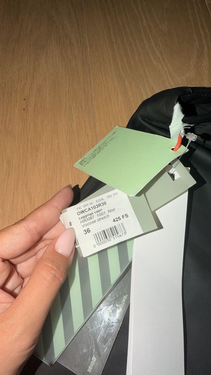 Off-White Pantaloni: Capri Offwhite  – Nuovo e nell'imballaggio originale da Thônex venduto da nat_hc2z 2