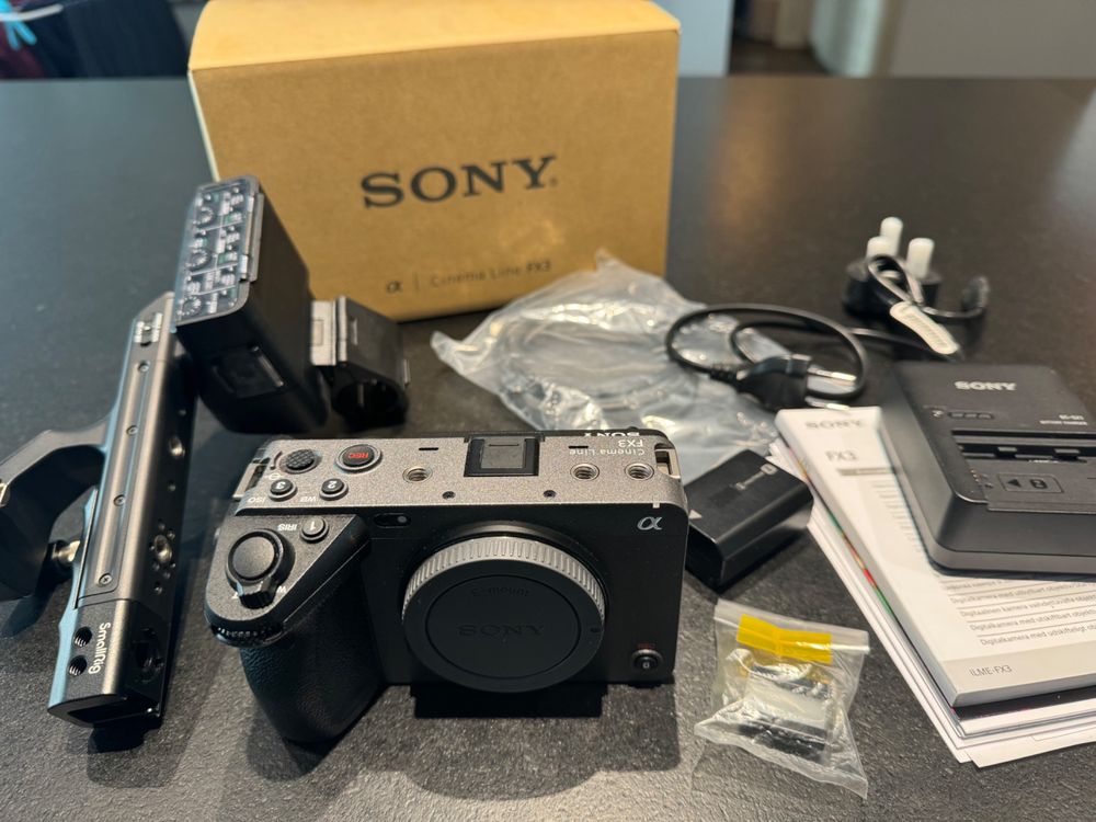 Caméra vidéo Sony Alpha FX-3 Cinema Line (ILME-FX3) Boitier nu | Rakuten