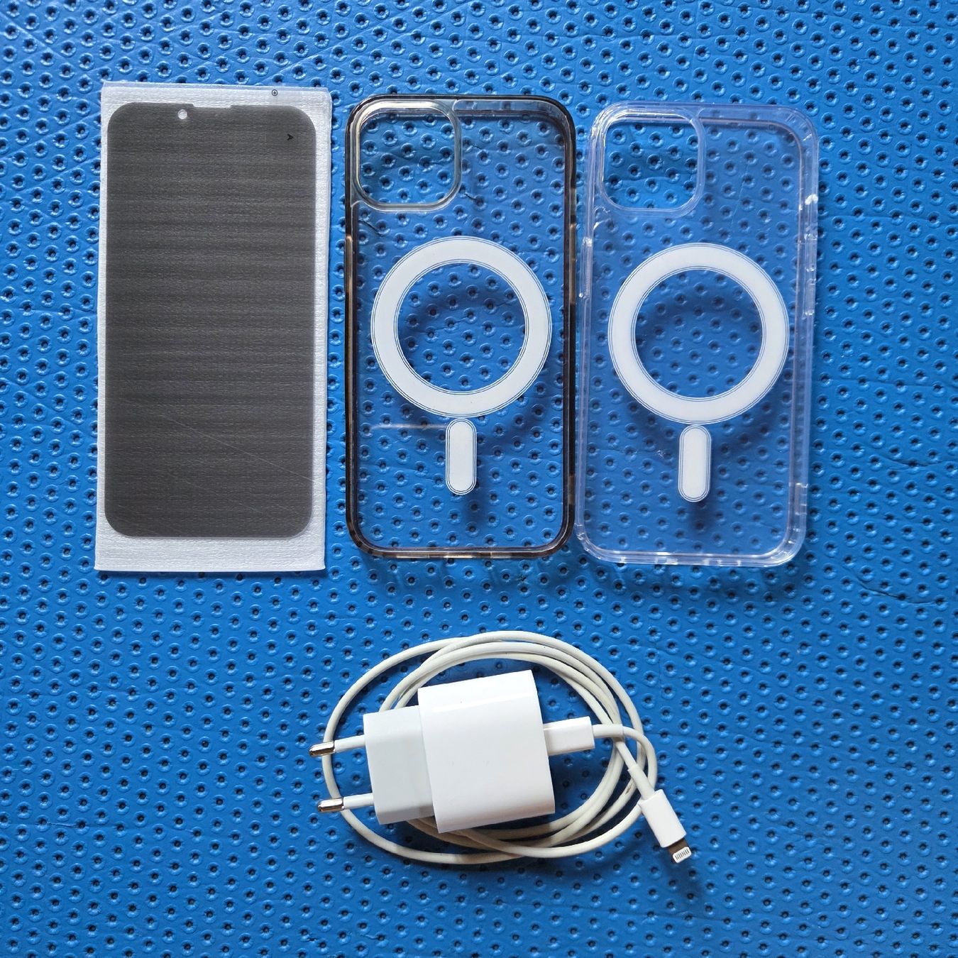 Apple Portables: iPhone 14 256GB Purple  – D'occasion à Schwanden b. Brienz par veloso_nuno 3