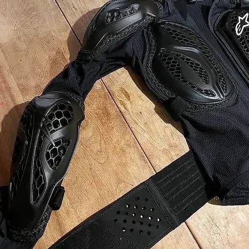 Protezioni & Imbottiture: Protektorenjacke: Alpinestars Bionic Pro – Usato da Luzern venduto da Thomas_LU 1