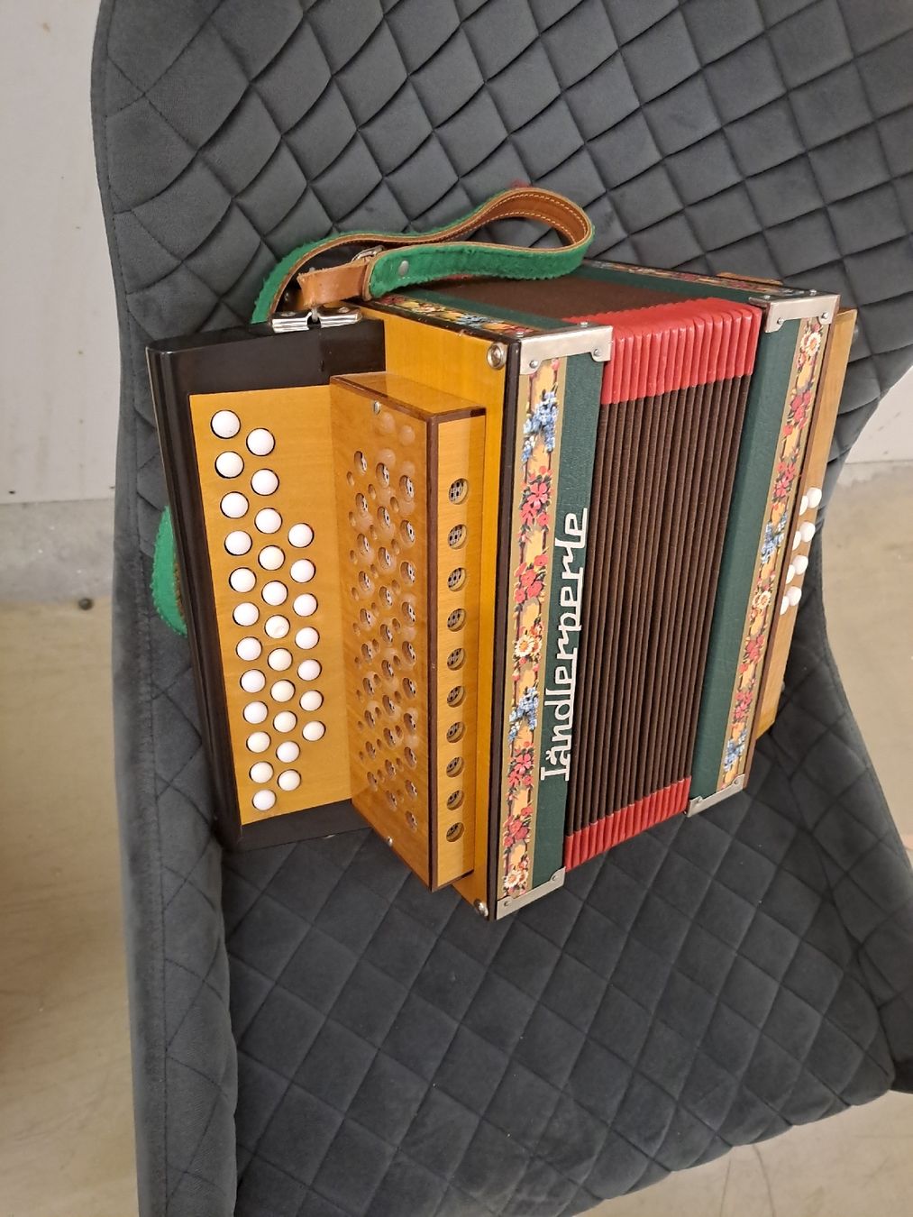 Musikinstrumente: schwyzerorgeli ton B – Gebraucht aus Villeneuve von BibiVintage 6