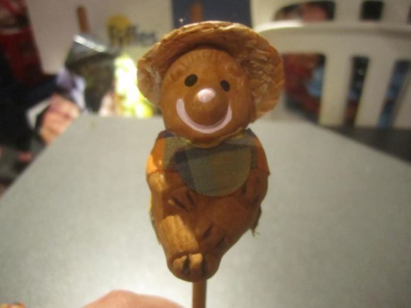 Statuette: Einsteckfigur Bär mit Hut – Usato da Zürich venduto da Motzkuh 1