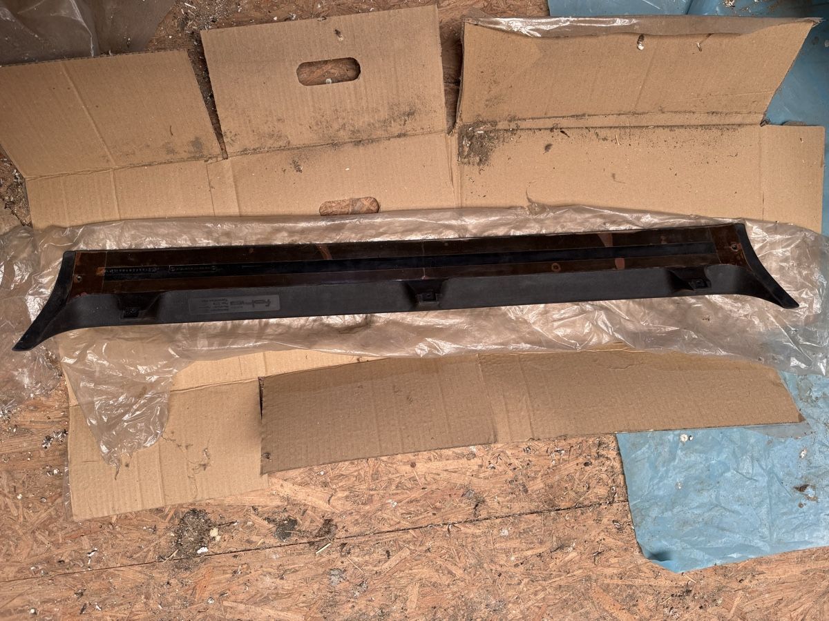 VW Tutti pezzi di ricambio auto: VW Golf 2 Tuning Spoiler Foha – Nuovo e nell'imballaggio originale da Fétigny venduto da BenjiB19E 1