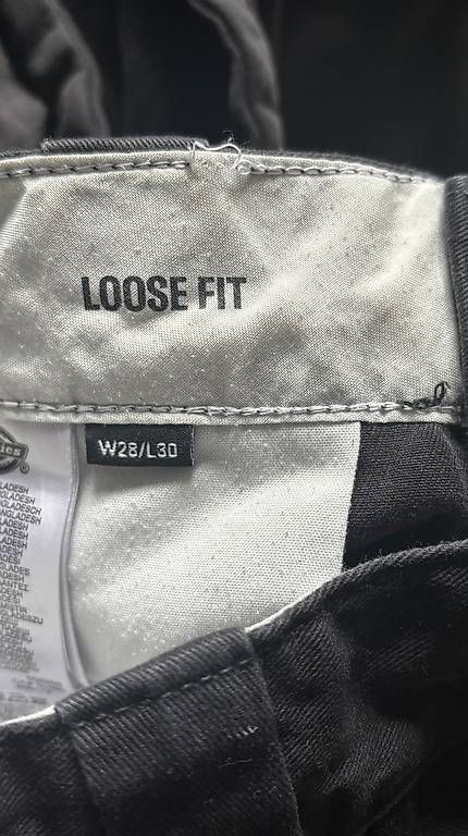 Pantaloni: Pantalon Dickies lose fit noir – Usato da Châtel-St-Denis venduto da leacherre 1