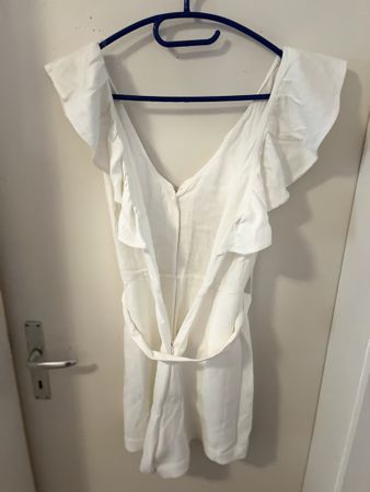 Weisser Sommer Jumpsuit mit Rüschen, Grösse S - Neu!