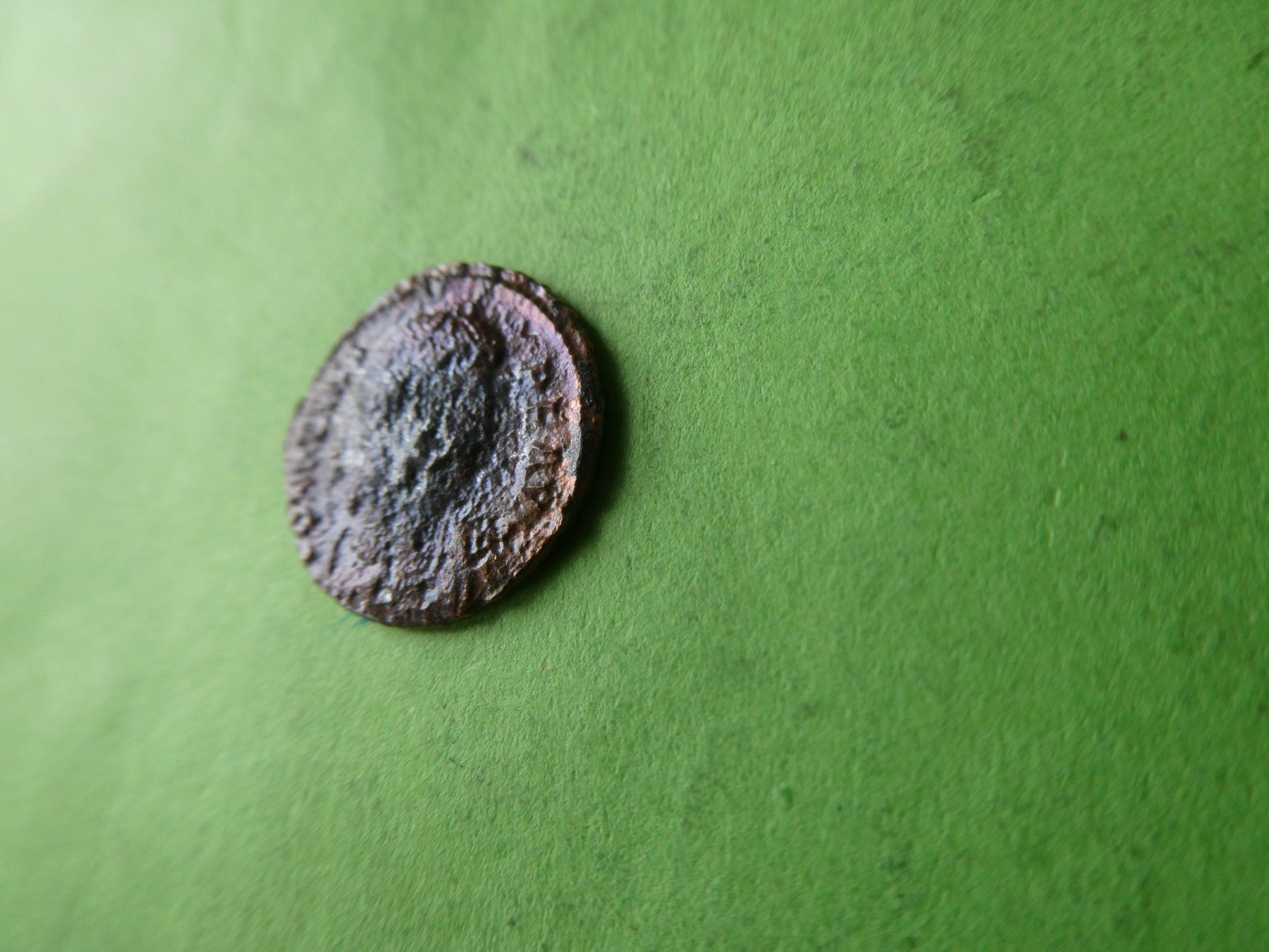 Tutti le monete: uralte Bronzemünze   15 mm     1.44 g – Usato da Hinterforst venduto da Rohusri 1