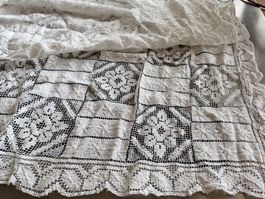 antikes Tischtuch