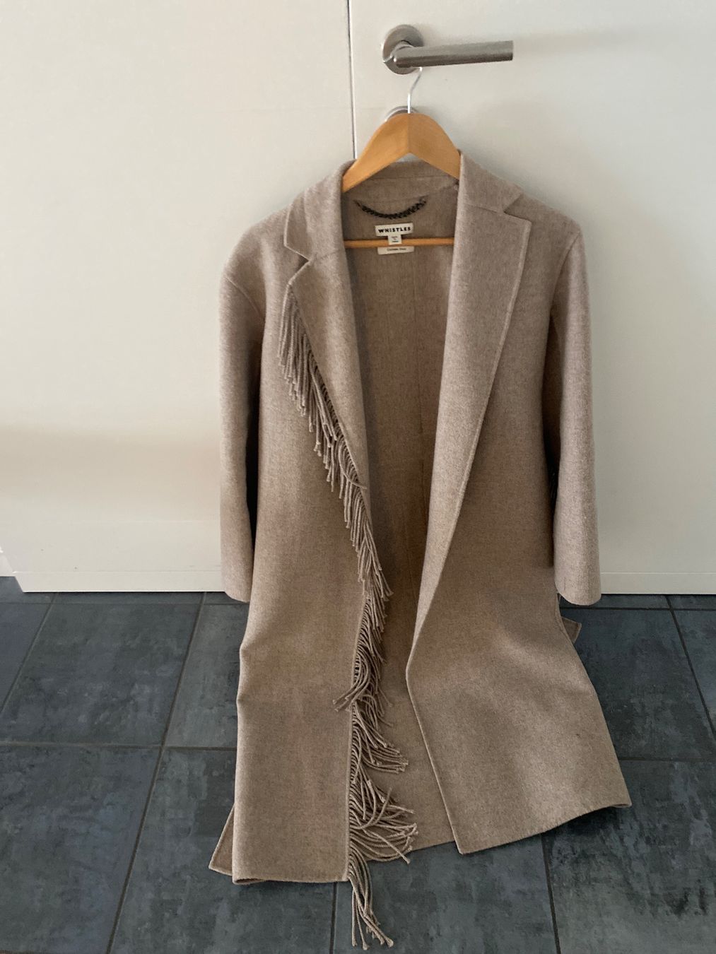 Cappotti: Mantel Whistles beige Fransen neuwertig – Nuovo (secondo la descrizione) da Einsiedeln venduto da csunshine91
