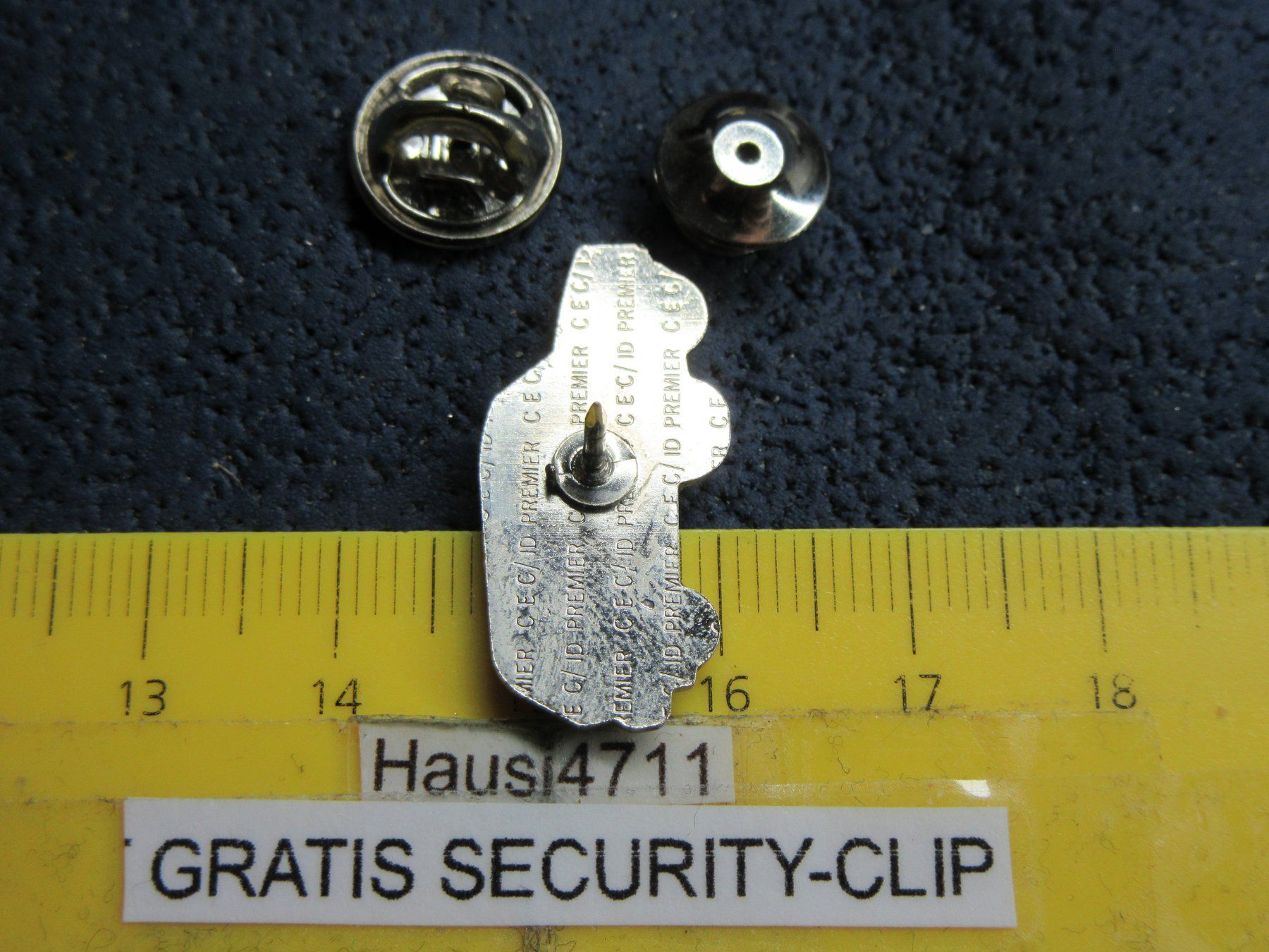 Land Rover Plaketten & Abzeichen: RANGE ROVER 1965 AUTO PIN GLASIERT MIT SECURITY-CLIP KLEIN – Gebraucht aus Ettingen von Hausi4711 2