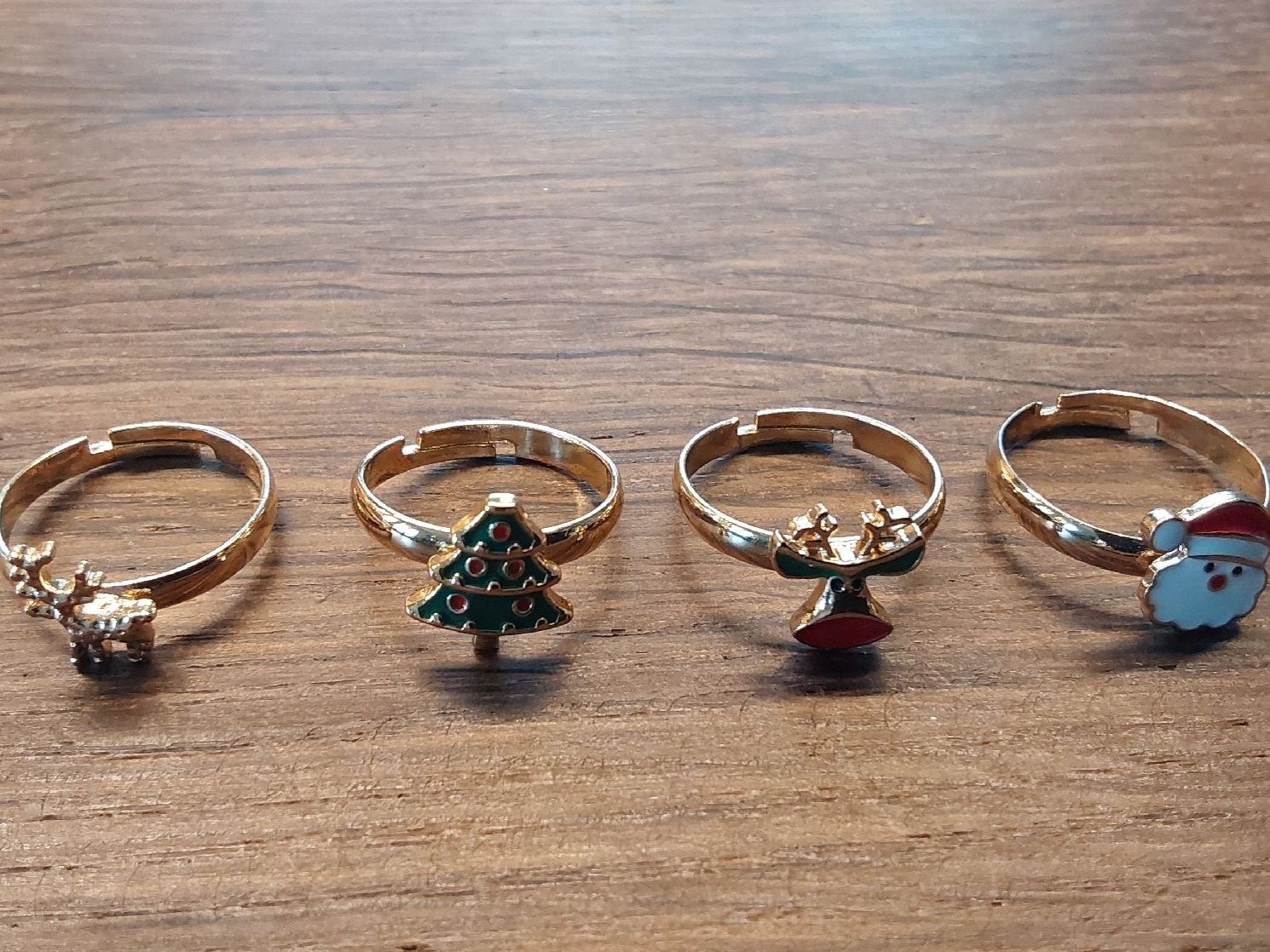 Ringe: 4 Fingerringe Motiv Weihnachten – Neu (gemäss Beschreibung) aus Köniz von scopello12