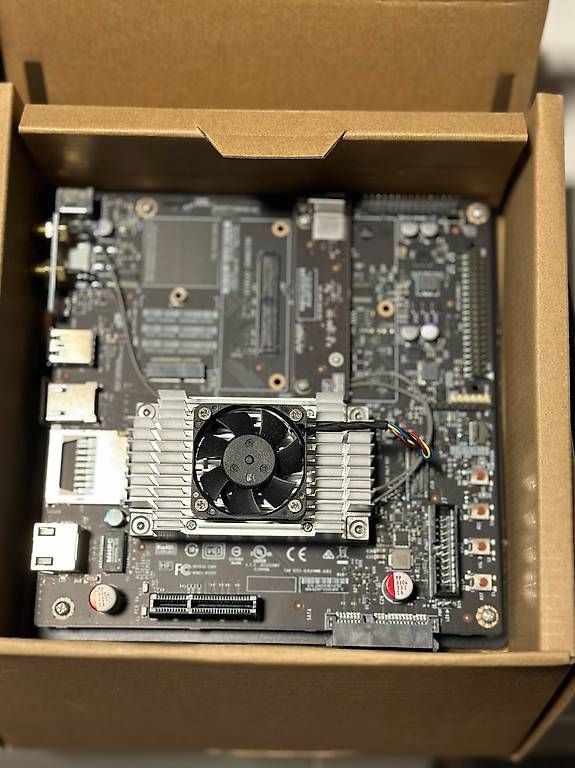 Nvidia PC: Nvidia Jetson Tx2 Official Development Board Kit – Usato da Schlatt TG venduto da kar_9zpm 2