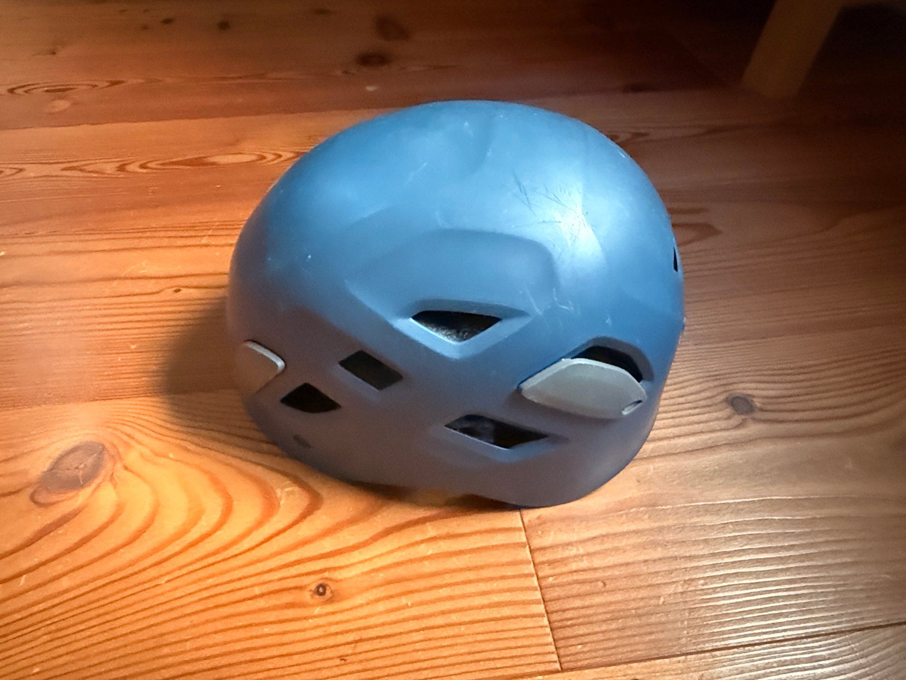 Black Diamond Caschi: Kinder Kletterhelm Black Diamont – Usato da Trin Mulin venduto da brisi3 1