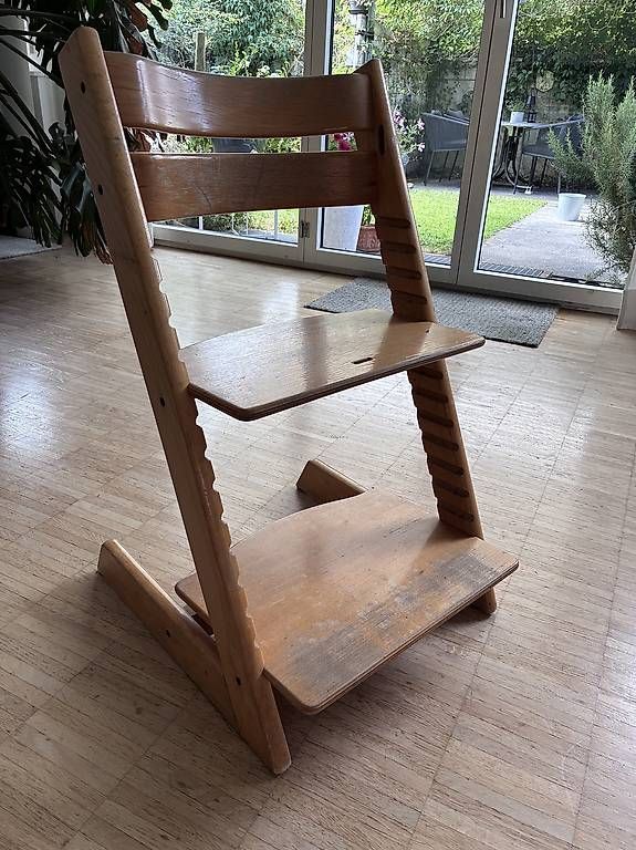 Hochstühle: Tripp Trapp Kindersitz – Gebraucht aus Uster von Fluma 1