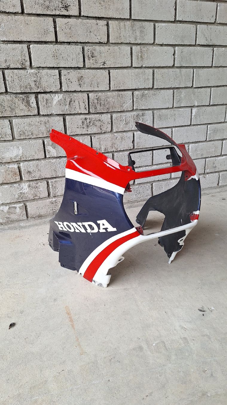 Alle Motorradersatzteile: Honda vf1000r  Verschalung  – Gebraucht aus Zwingen von lahonda11 1