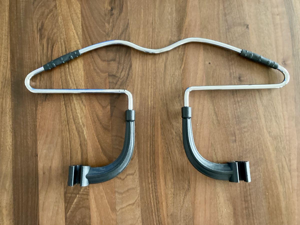 Accessori per altri veicoli: Kleiderbügel Kopfstütze Auto - universal – Usato da Feusisberg venduto da Aquasphere