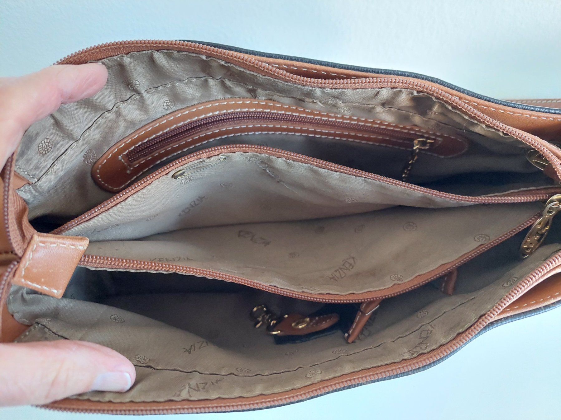 Borse da donna: SCHWARZ/BRAUNE JJB BENSON TASCHE – Usato da Münchenstein venduto da Strupfi 1