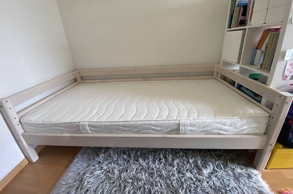 Betten: Flexa Bett 90x200 – Gebraucht aus Ostermundigen von Jehop