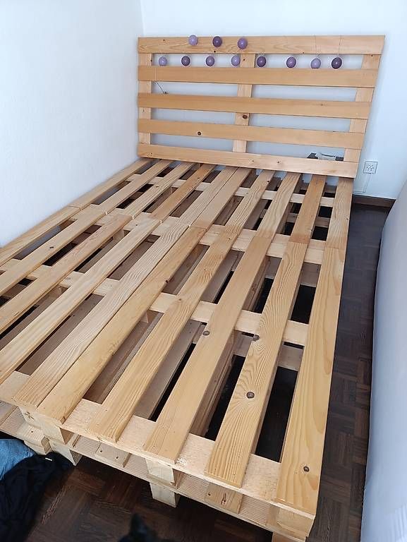 Letti: Letto di pallet – Usato da Viganello venduto da biz_cp9h 1