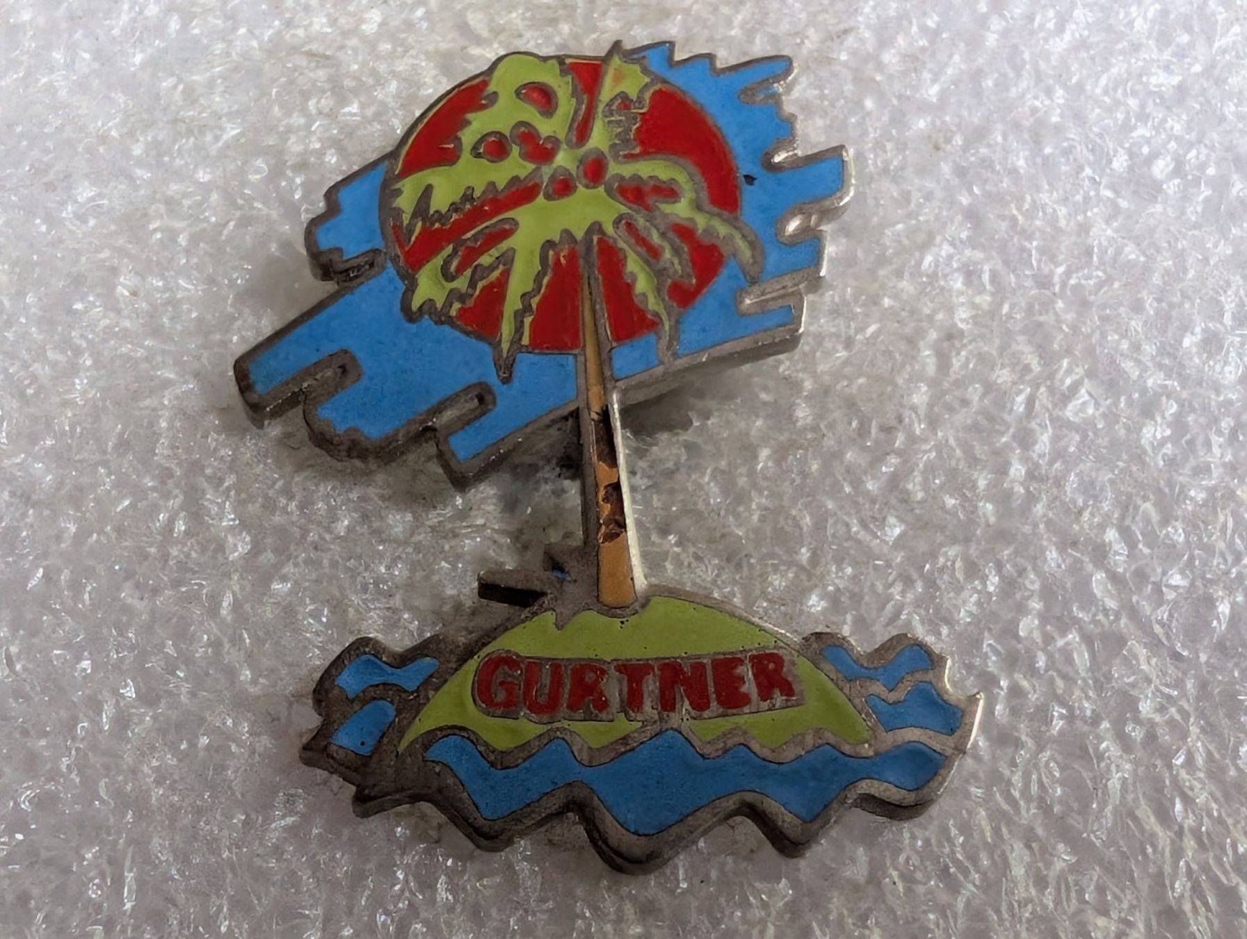 Plaketten & Abzeichen: Ansteckpin 176: Gurtner – Gebraucht aus Oppligen von Pin-Fall-Shop