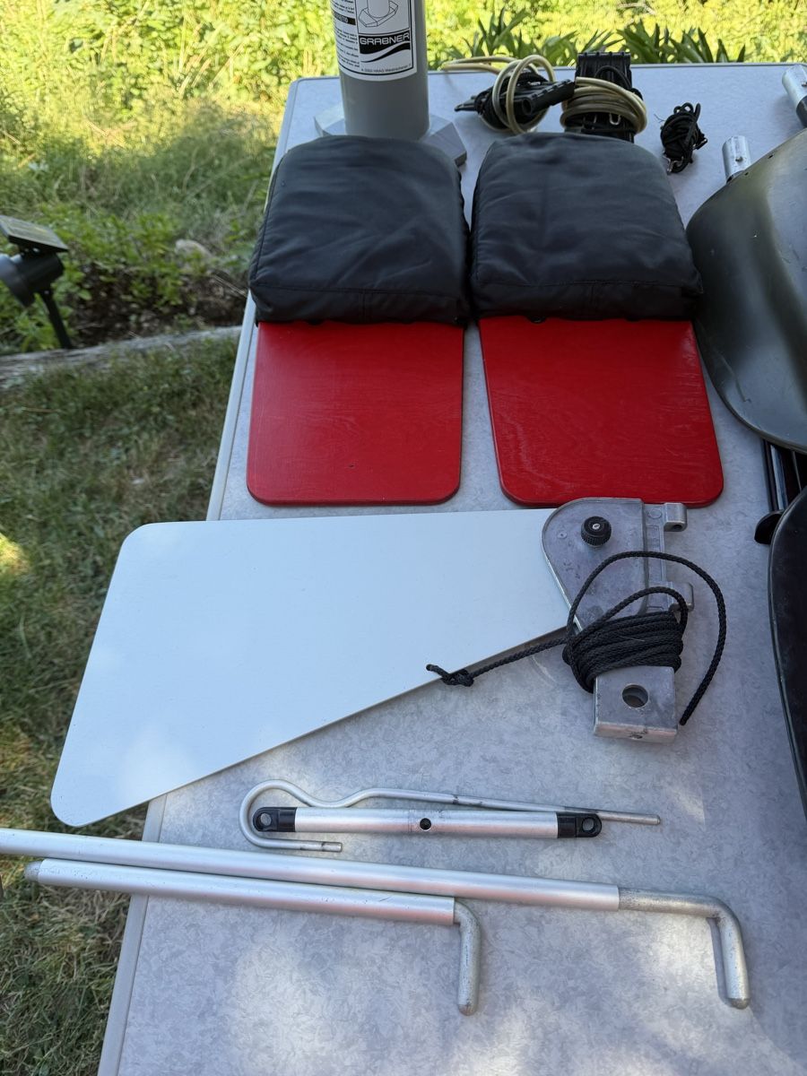 Bateaux: Accessoires complets pour Grabner Explorer 2 – D'occasion à Assens par Sitka55 4
