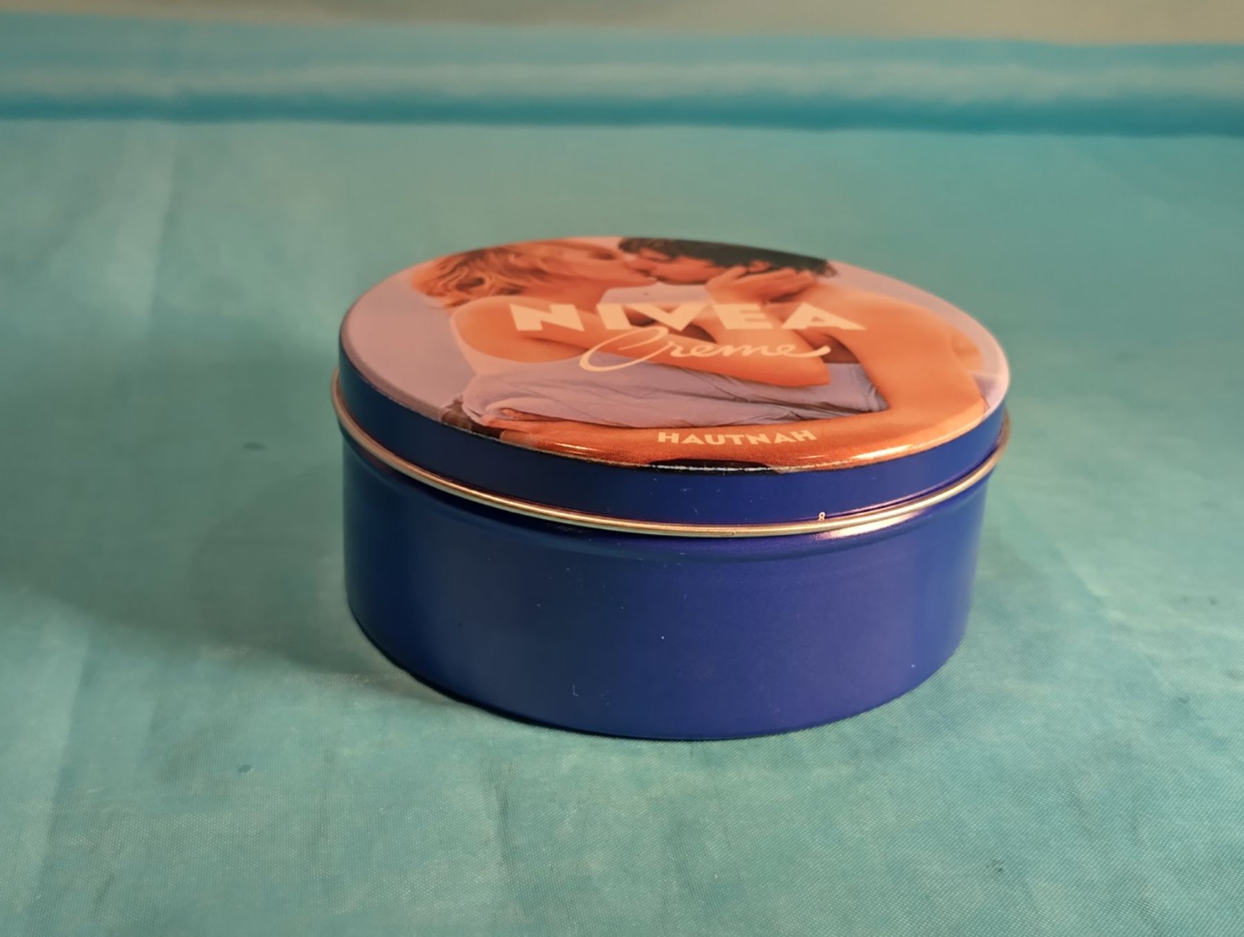 Nivea Altro in Decorazioni & Accessori: NIVEA Creme Blechbüchse, HAUTNAH – Usato da Bellach venduto da JingleCherry 3