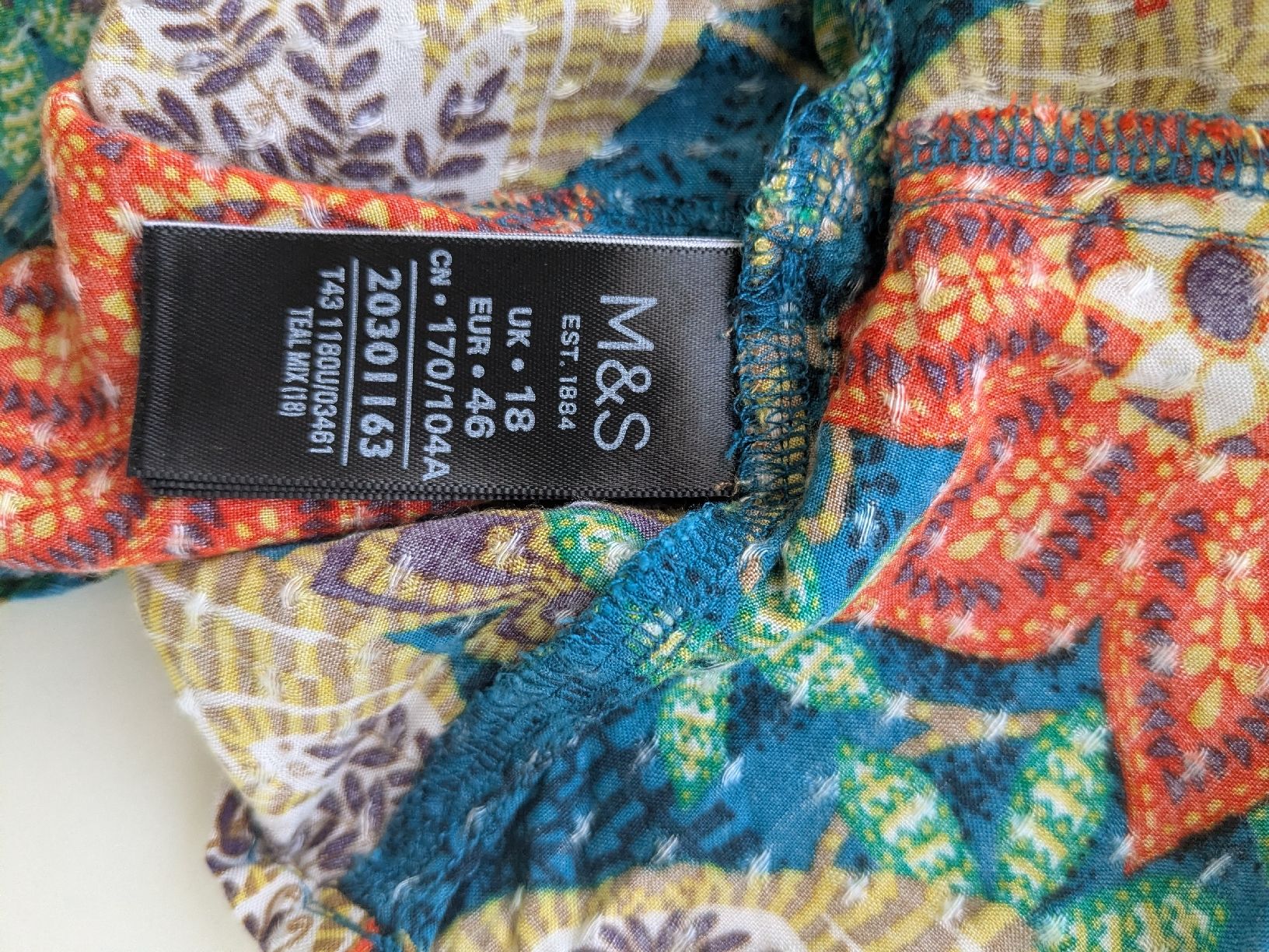 Blusen: Per Una Bluse bunt Grösse 42 – Gebraucht aus Rorschach von olg_5qq2 3