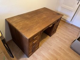 Antiker Schreibtisch aus Massivholz mit Schubladen