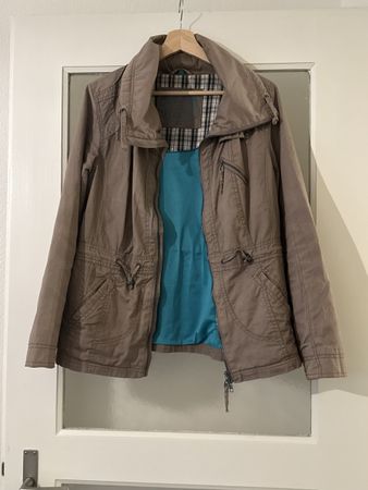 Damen Übergangsjacke, Khaki, Grösse 38, Top Zustand!