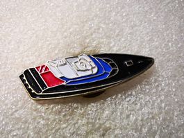 Ansteckpin 56: Rennboot