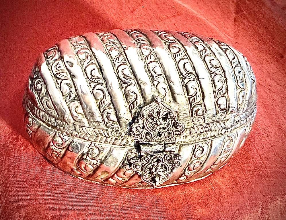 Portagioie: Versilberte Schmuckdose Samtauskleidung  im Barockstil – Usato da Fahrwangen venduto da Dirk.Gerlach 1