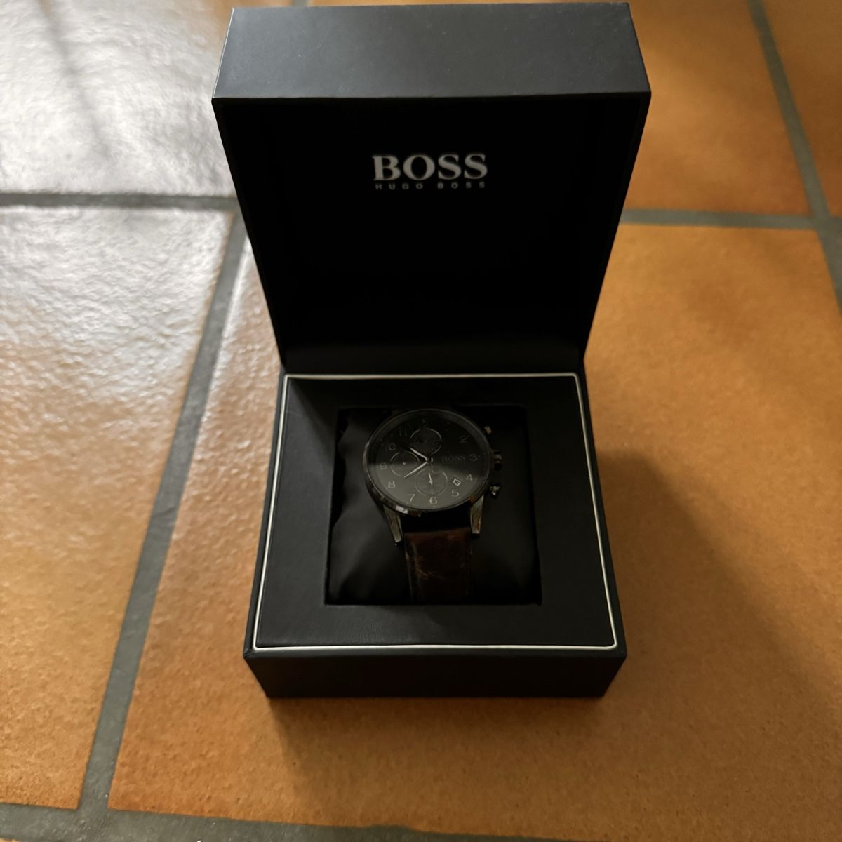 Hugo Boss Uhren: Hugo Boss Uhr mit Box – Gebraucht aus Bern von  1