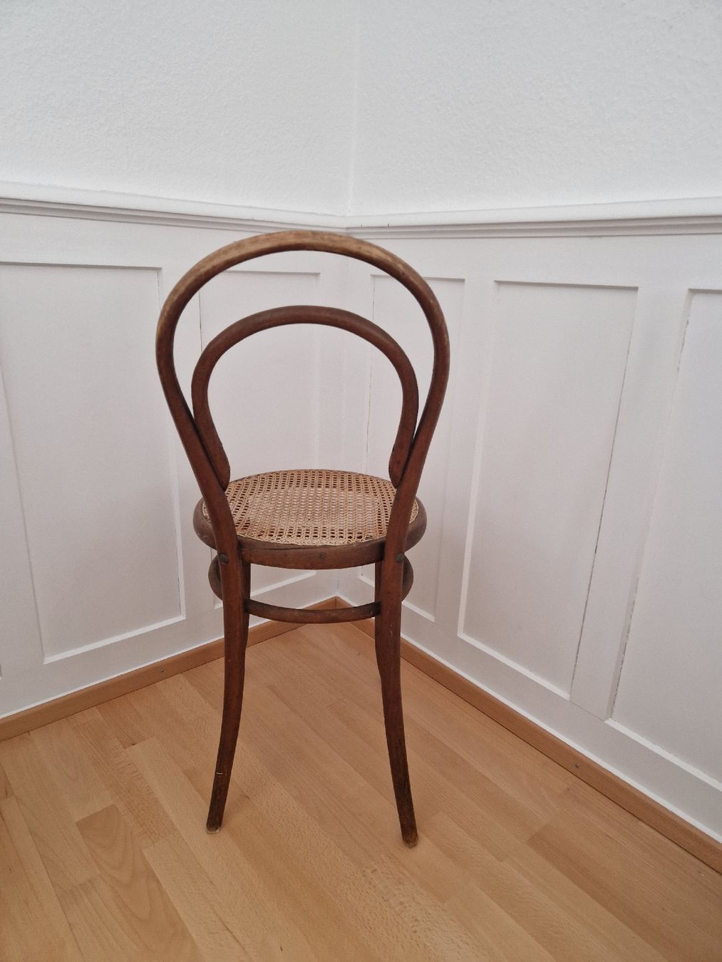 Thonet Sedie: Thonet Stuhl mit Wienergeflecht – Usato da St. Gallen venduto da Sayuri 4