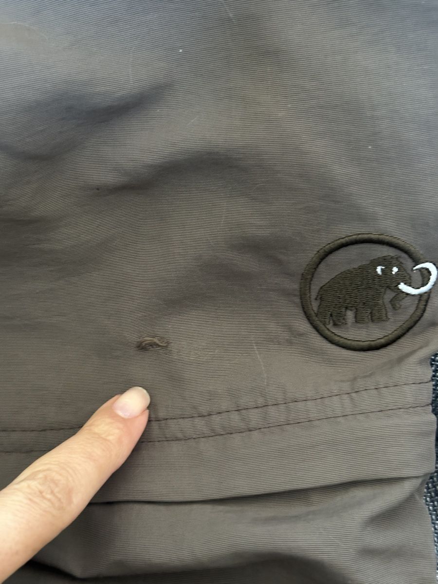Mammut Pantaloni: Pantalon Mamut taille 46 marron – Usato da Bulle venduto da LeMoleson 4