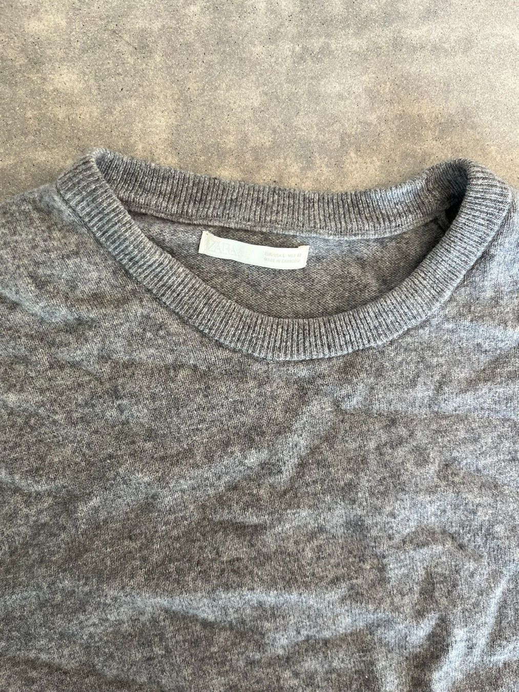 Zara Pulls & Sweat-shirts: ZARA Pullover Grau – D'occasion à Otelfingen par Denis_ZH 2