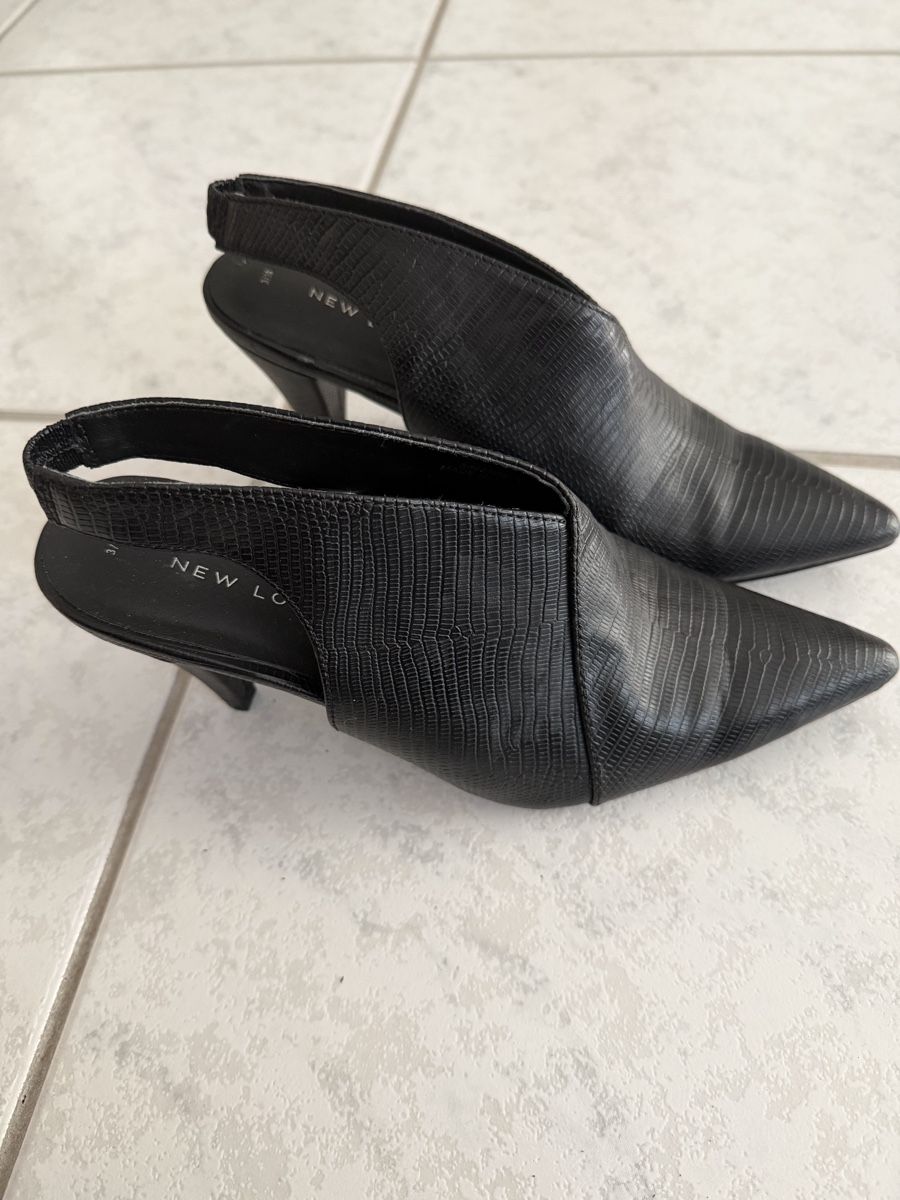 Scarpe da donna: Pumps Grösse 36 – Nuovo (secondo la descrizione) da Turgi venduto da ku-vo01