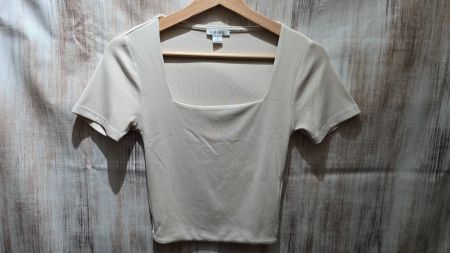 🎉 Crop Top mit Karree-Ausschnitt - S - Nude