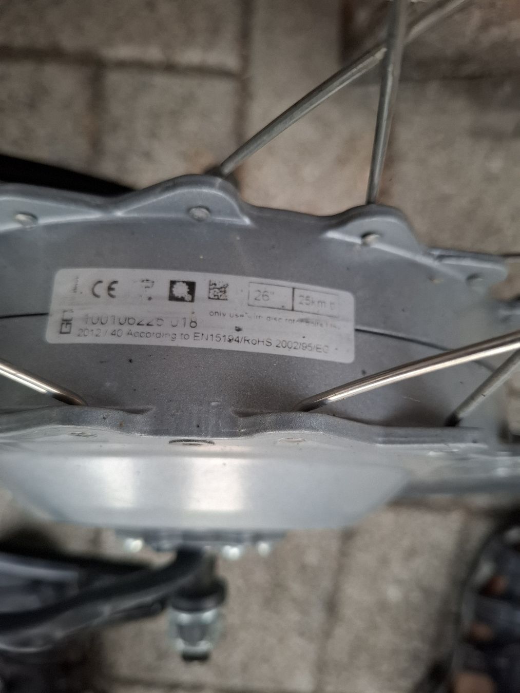 Pneus & Roues: Ebike Hinterrad mit Akku – Défectueux à Balterswil par schnecke89 2