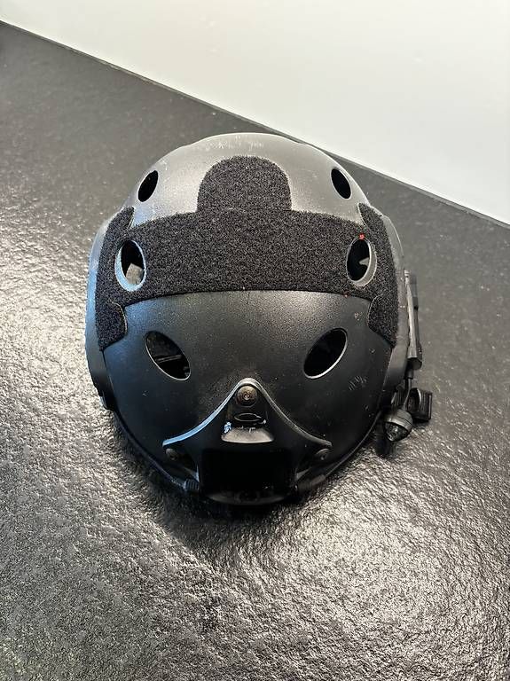 Uniformi & Effetti personali: Helm z.B. für Airsoft oder Paintball – Usato da Fahrwangen venduto da Mischu_91