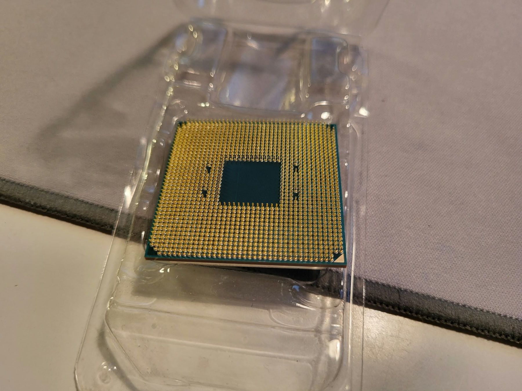 Intel Componenti elettronici: Amd Ryzen 9 3900X – Usato da Unterengstringen venduto da CyberCore 1