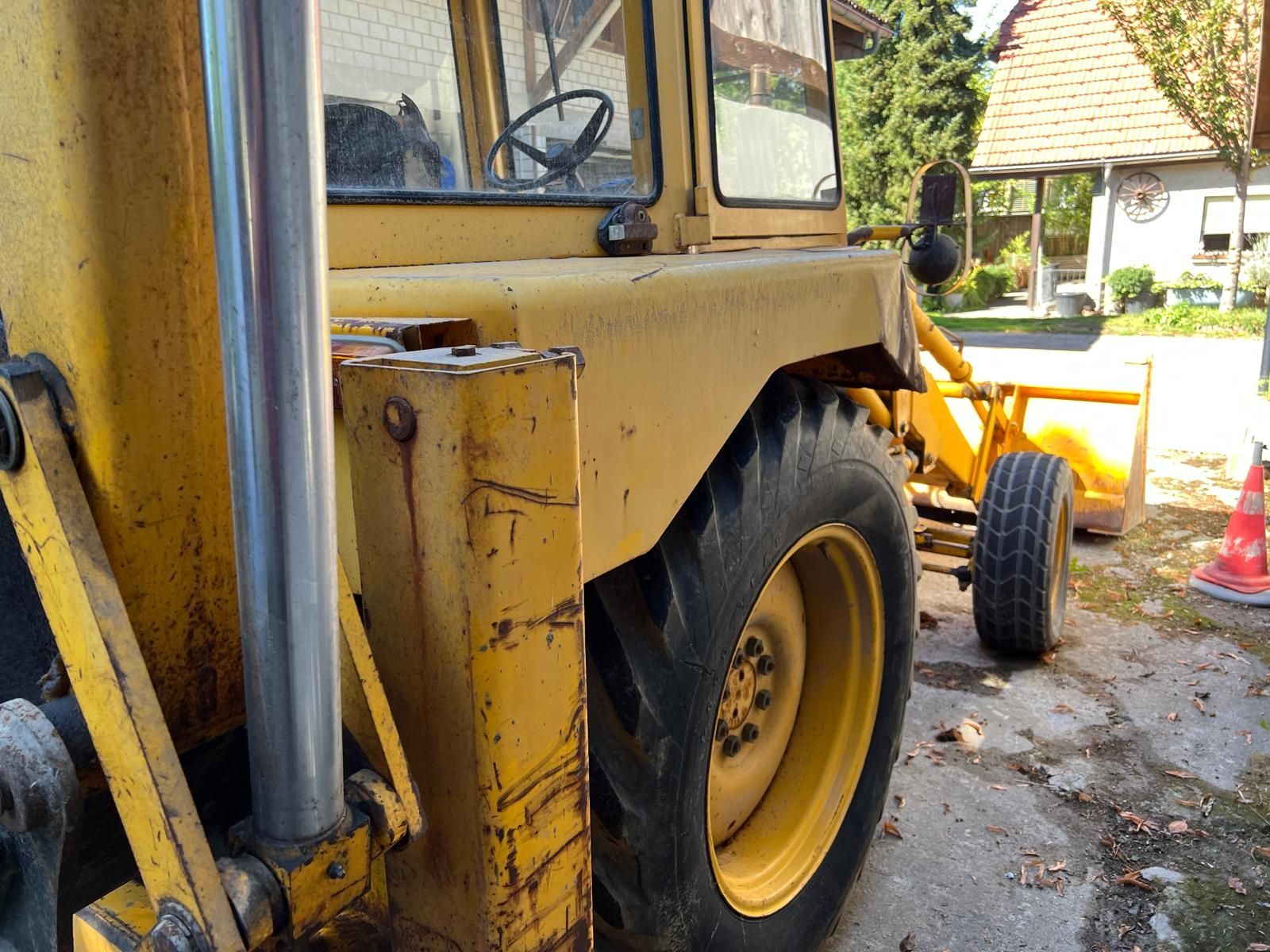 Ford Trattori: Ford Traktorbagger  – Usato da Sumiswald venduto da ForstCounty 1