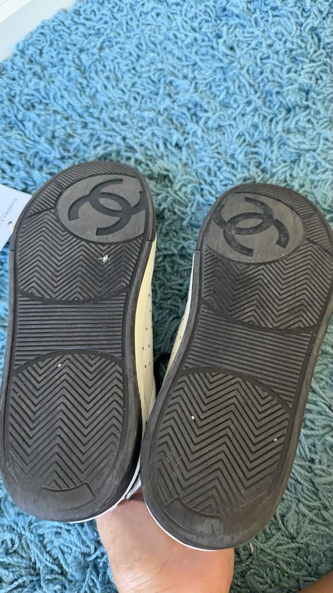 Chanel Damenschuhe: Chanel Sneaker Grösse 39 – Gebraucht aus Kloten von liu_65tx 3
