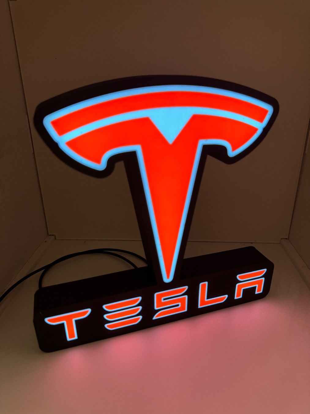 Lampade: Lightbox lumière led Tesla – Nuovo (secondo la descrizione) da Vicques venduto da PAMB3D 3