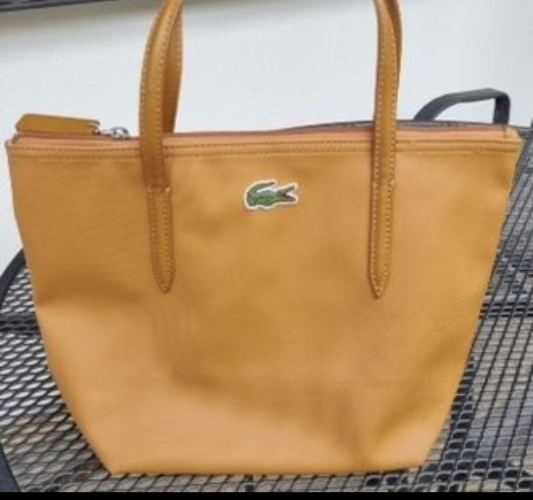Lacoste Borse da donna: Lacoste Tasche – Nuovo (secondo la descrizione) da Biberist venduto da Nicelotti