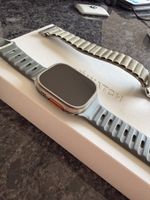 Apple Watch Ultra 2 Titanium 49mm Olive Alpine Loop M