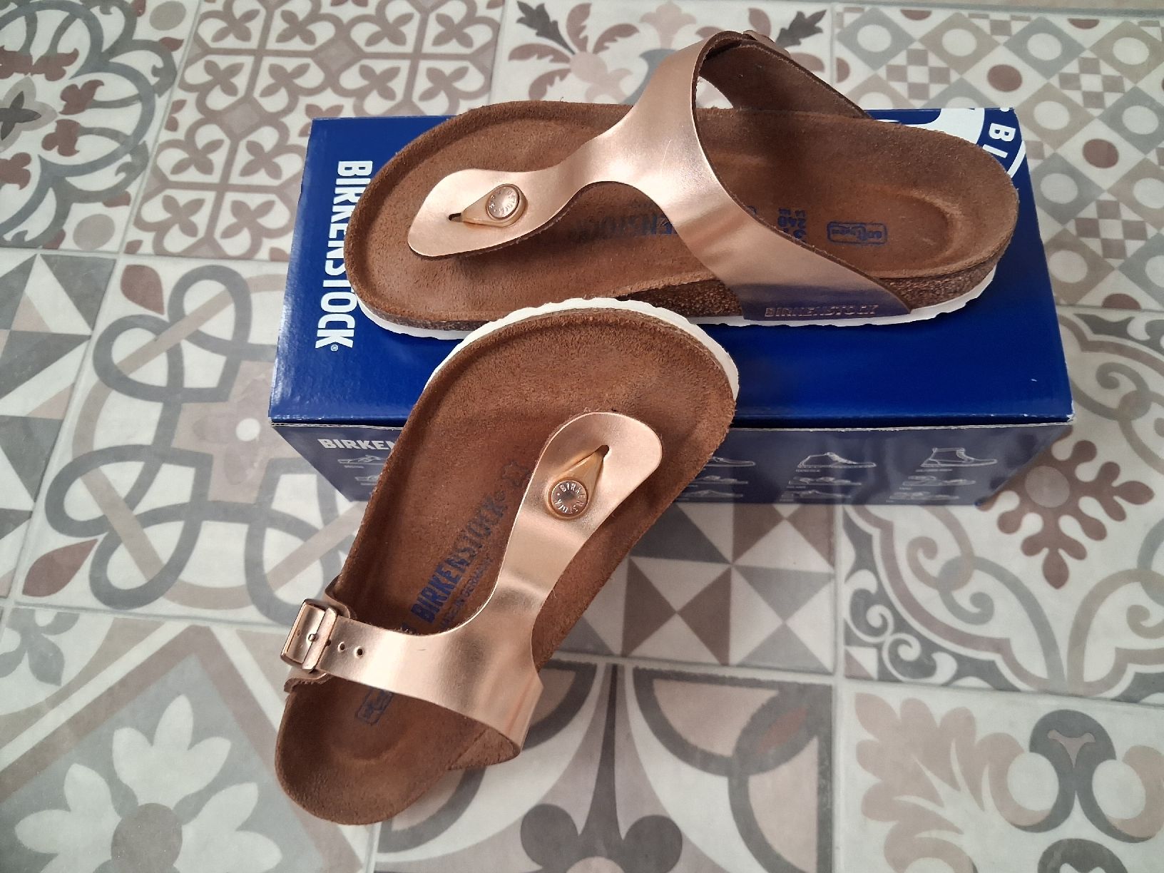 Birkenstock Chaussures femmes: Birkenstock Gizeh 37 – Neuf (Voir description) à Wädenswil par gym99