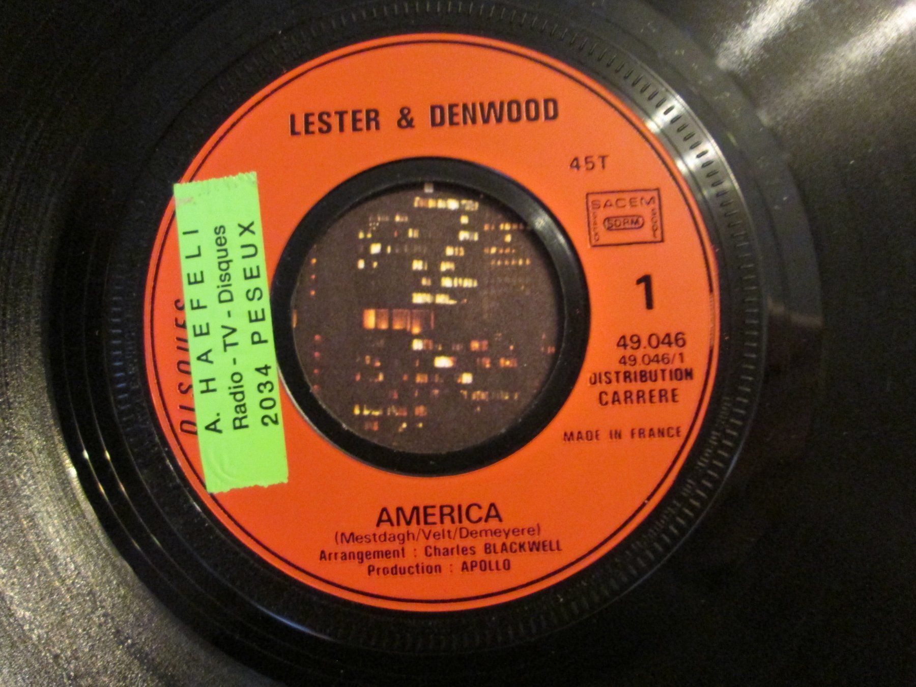 Vinyles: SINGLE "AMERICA" – D'occasion à La Chaux-de-Fonds par Marteaux 2