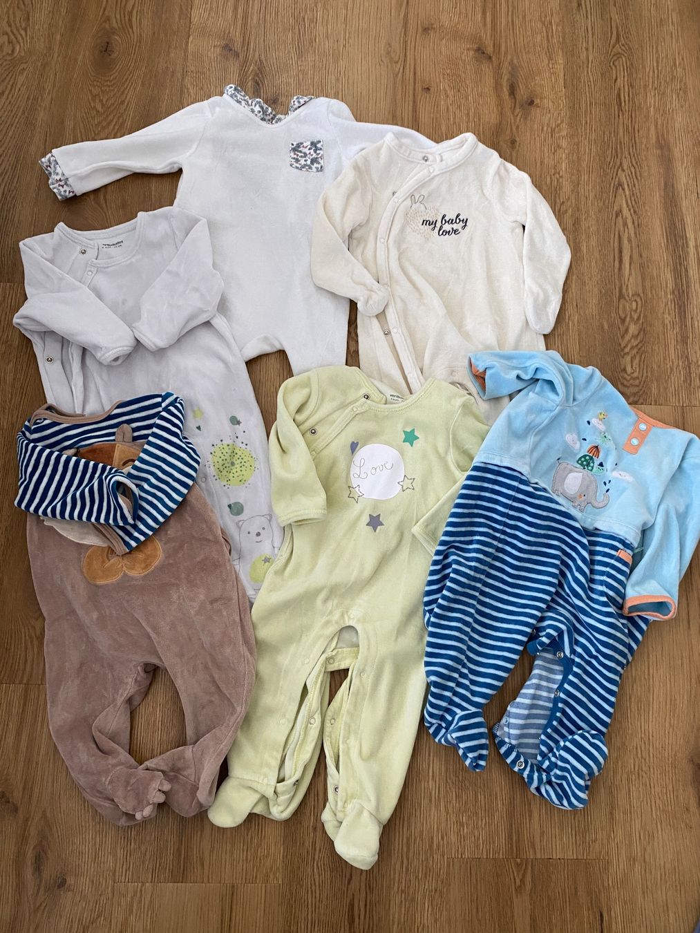 Pigiama & Simili: Set Baby Pyjamas 6-9 Monate – Usato da Winterberg venduto da cel_8vpx