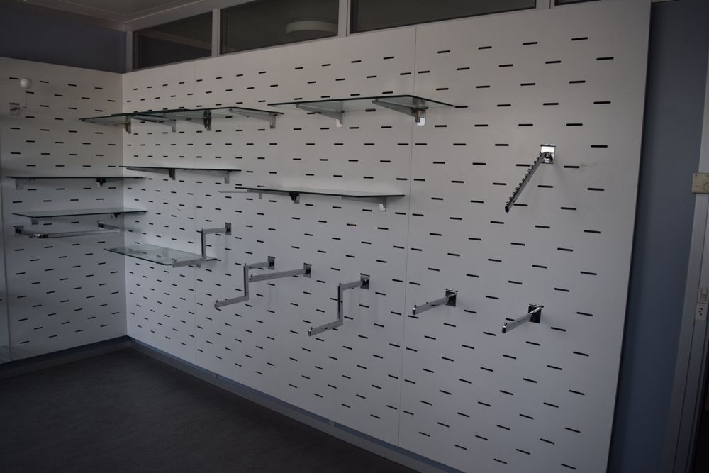 Tegometall Wandregal Lochwände Rückwand Lochplatte Regal Blisterwand 2