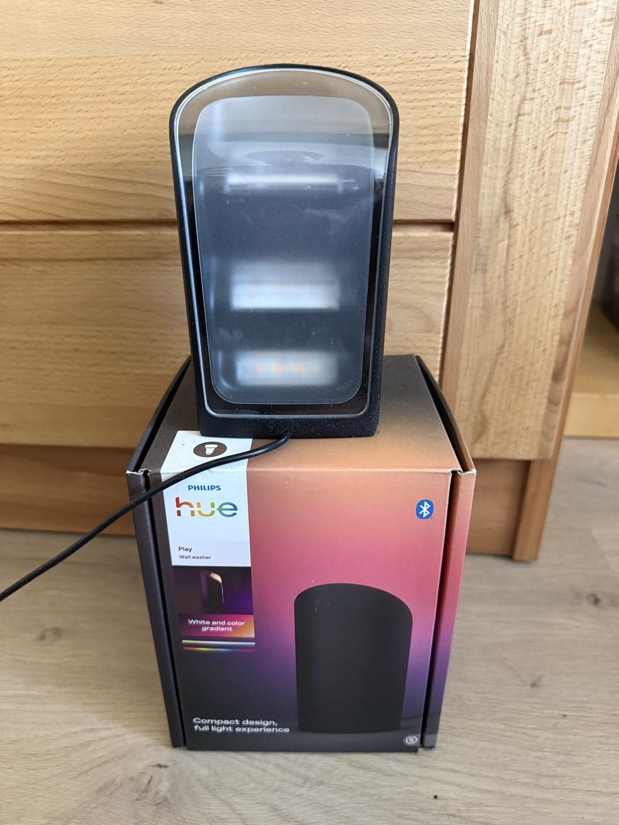 Philips Lampade: Phillips Hue Wallwasher – Usato da Wangen ZH venduto da SilvanPele 1