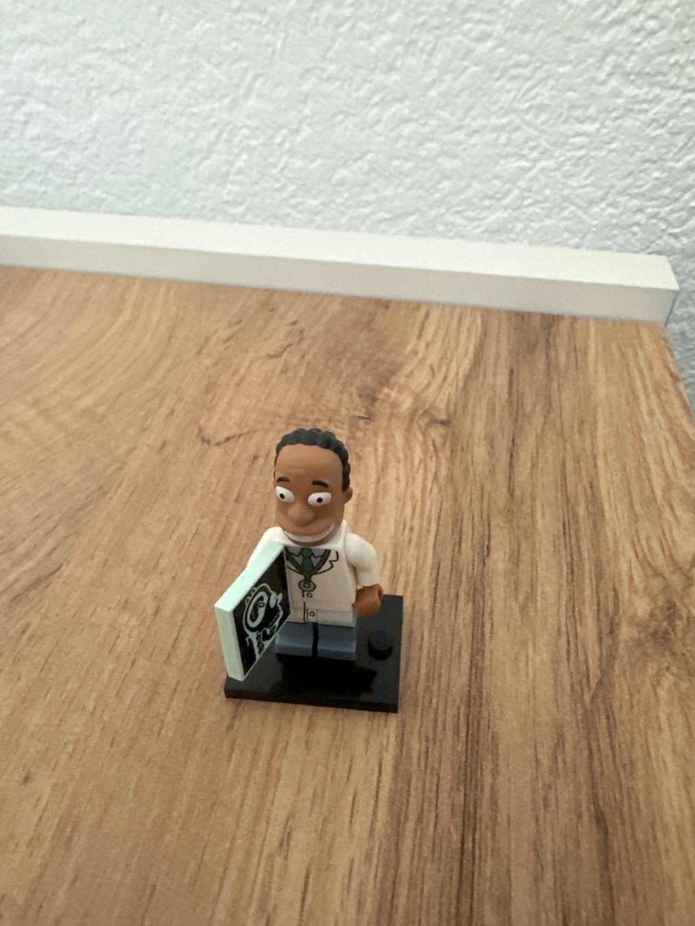 Lego Kit di costruzioni: Lego Minifigures Simpsons 2 – Usato da St-Légier-Chiésaz venduto da Fabmich93